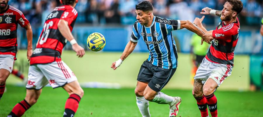 ¡No acompañará a Messi! Luis Suárez se queda en el Gremio, confirma DT del equipo