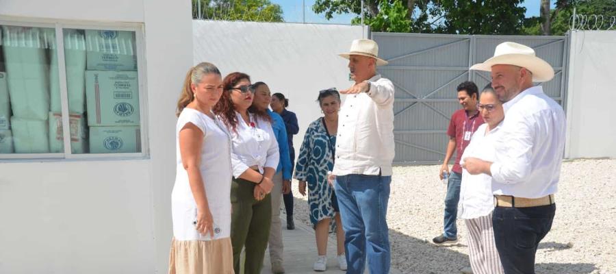 Supervisa Carlos Merino acondicionamiento del nuevo albergue de migrantes en Tenosique