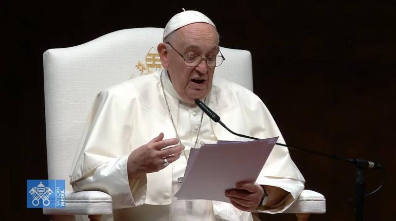 Dirige Papa Francisco "fuerte" mensaje a Europa en inicio de la JMJ