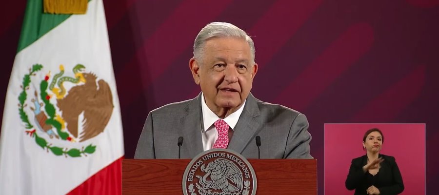 "¿Cuáles hojas van a arrancar?": Obrador critica postura del PAN por libros de texto