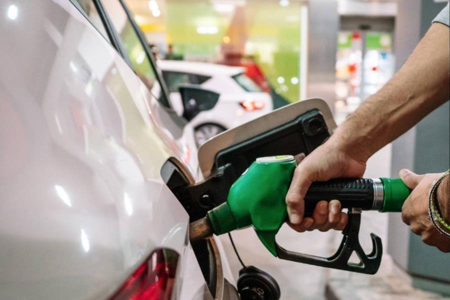 ¡En 27.90 pesos el litro! Vende Pemex las gasolinas más caras del país