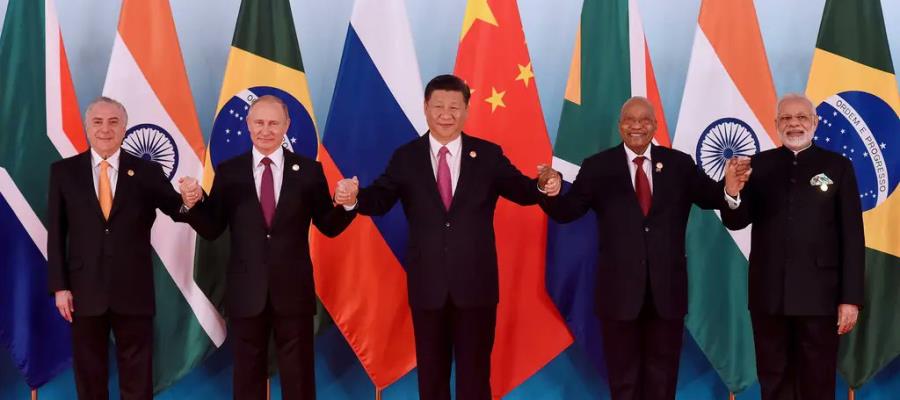 Países integrantes del BRICS planean alejarse del dólar con una nueva moneda para el comercio