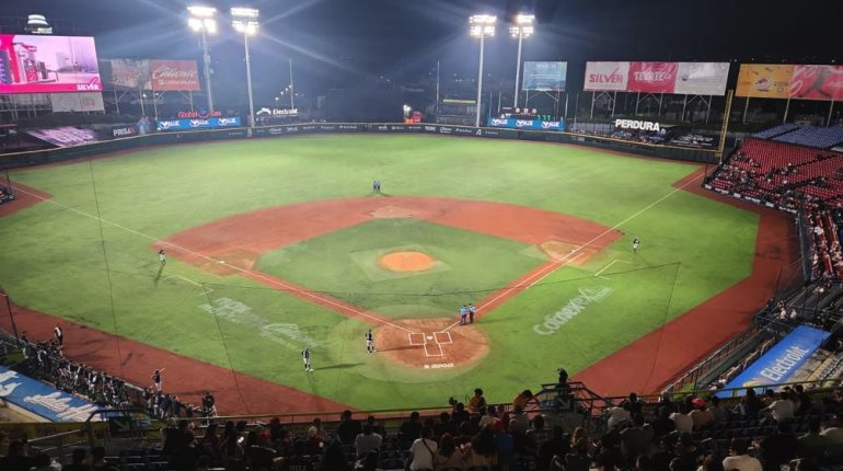 Jugadores de Mariachis de Guadalajara se niegan a jugar por falta de pago