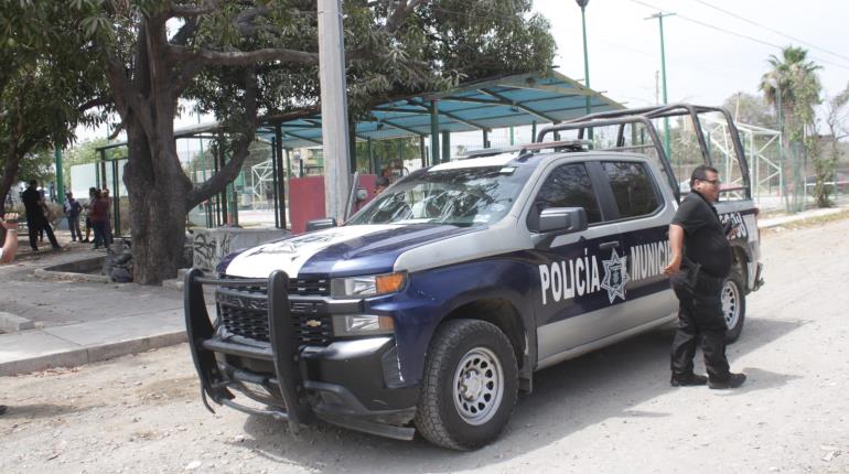 Ayuntamiento de Mazatlán investiga a policías señalados por "tablear" a un joven