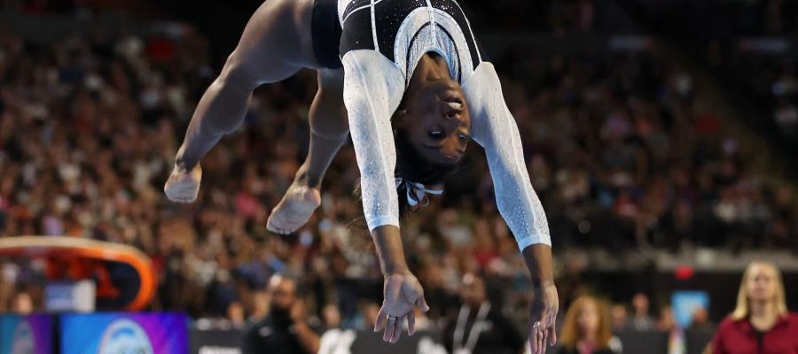 Simone Biles gana torneo de gimnasia luego de 2 años sin competir