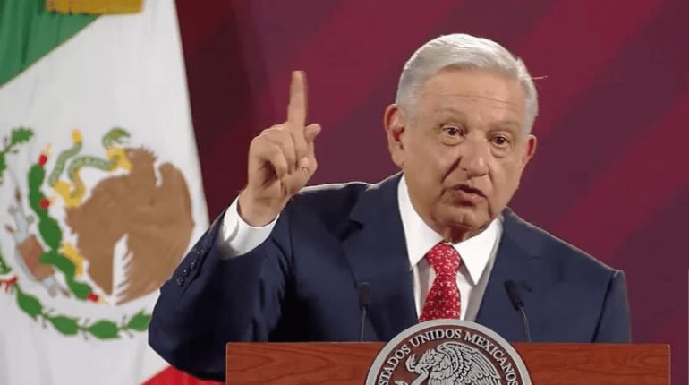 Fiscales no le rinden cuentas a nadie, se han convertido en el poder que tiene sometidos a otros poderes: AMLO