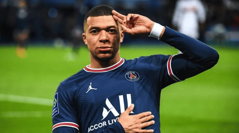 Presidente del PSG confía que Mbappé se quede en el equipo la próxima temporada