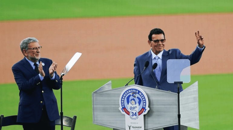 ¡Inmortal! Dodgers retira el número 34 de Fernando Valenzuela