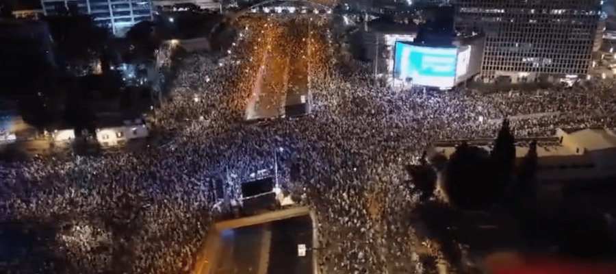 Protestan más de 100 mil personas en Tel Aviv contra reforma judicial en Israel