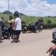 Menores en motocicletas intentan huir de operativo y se accidentan en Zapata