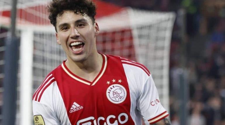 Porto establece negociación con el Ajax por el mexicano Jorge Sánchez