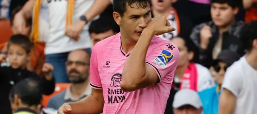 César Montes se niega a entrenar con el Espanyol por no dejarlo salir a pesar de ofertas