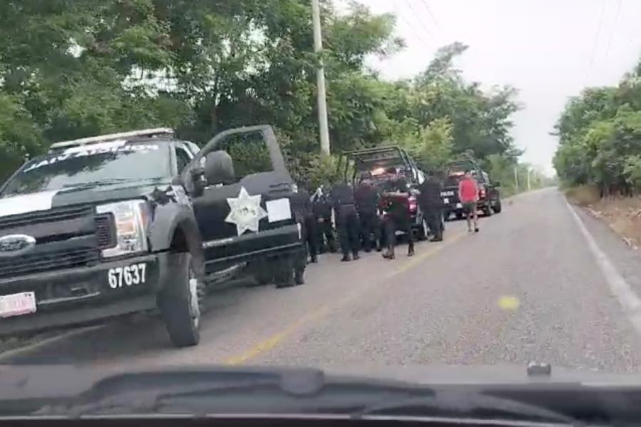 Falla mecánica saca patrulla de carretera en Tamulté de las Sabanas