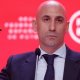 Luis Rubiales pide disculpa por beso a jugadora de España