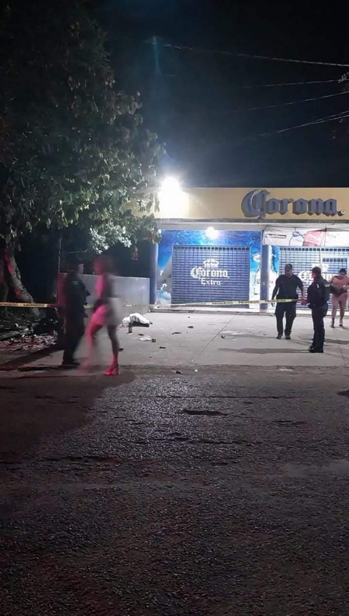 Lo ejecutan motosicarios mientras se embriagaba en depósito de Paraíso