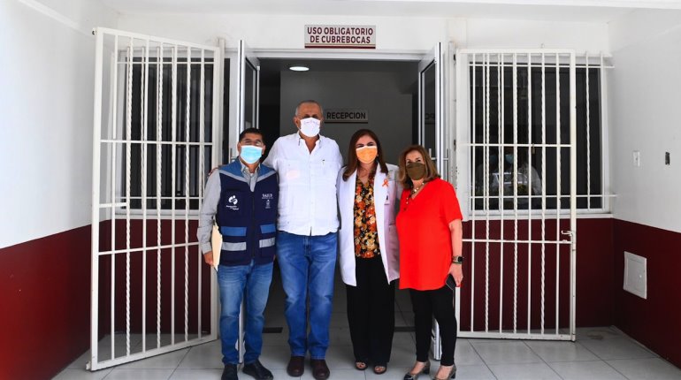 Supervisa Carlos Merino los servicios del Centro de Atención Integral Familiar, en el CESSA de Tierra Colorada