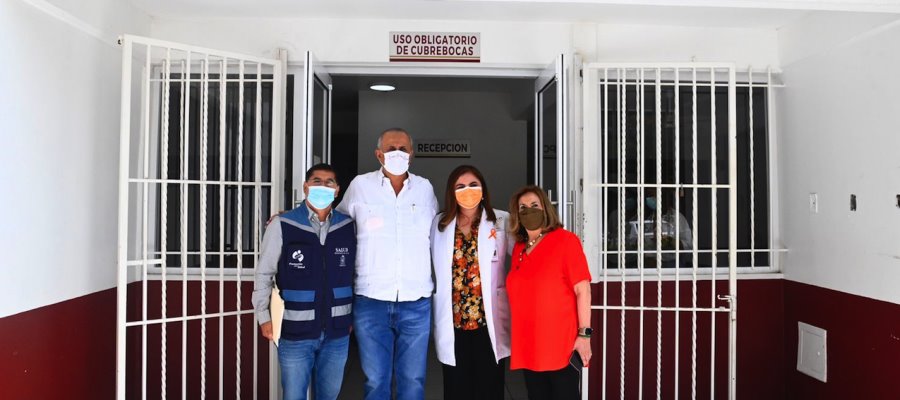 Supervisa Carlos Merino los servicios del Centro de Atención Integral Familiar, en el CESSA de Tierra Colorada