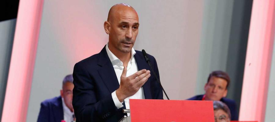 "No voy a dimitir" reitera Rubiales tras negativa a dejar presidencia de RFEF