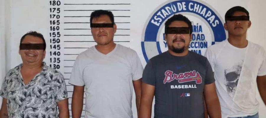 Logran rescate de 18 migrantes en Chiapas; detienen a "polleros"