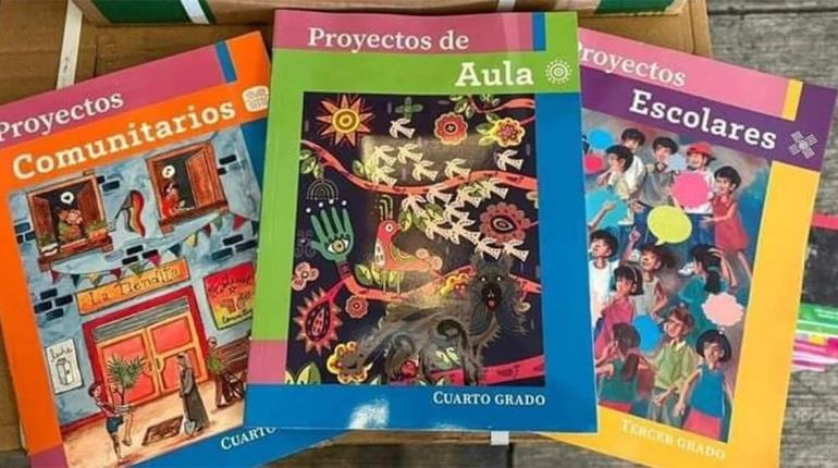 Niños de primaria reciben hoy libros de texto, en medio de controversia