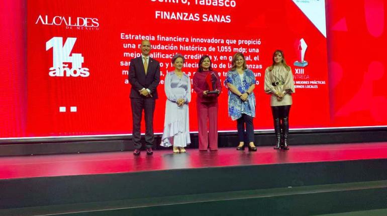 Revista Alcaldes de México otorga a Yolanda Osuna premio por Mejores Prácticas de Gobiernos Locales