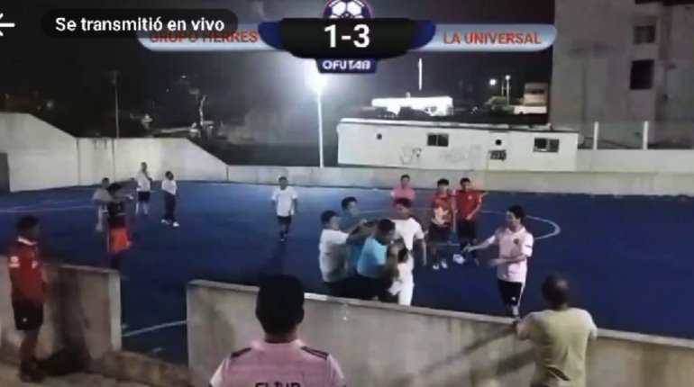 Arman campal en partido de futbol en Blancas Mariposas