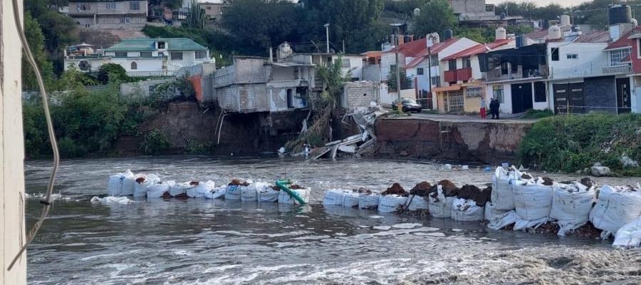 Tras lluvias, se derrumba casa en margen del río Tula, en Hidalgo