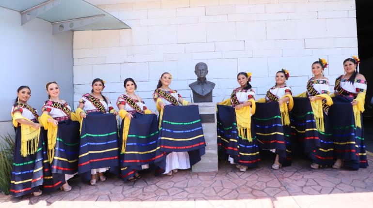 Aspirantes a la Flor de la Piña invitan a su Feria