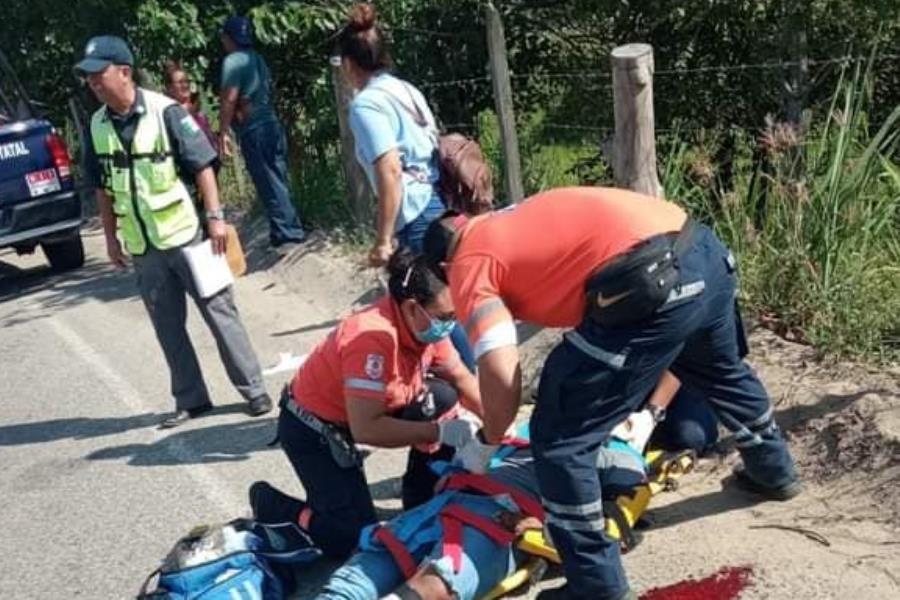 Chocan motociclistas en Cunduacán, uno es trasladado grave a Villahermosa