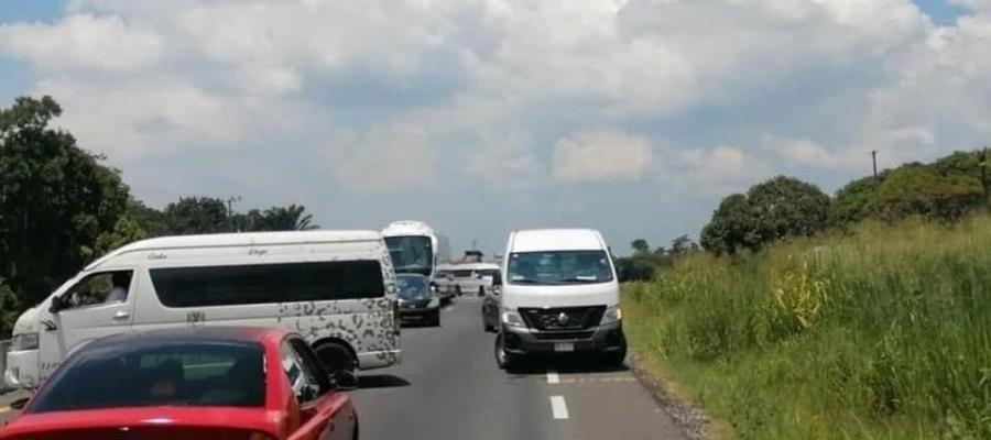 Bloquean la Villahermosa – Macuspana para pedir a Semovi libere pochi retenido