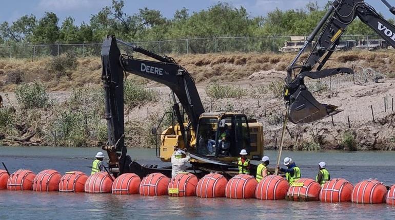 Ratifican jueces orden para que Texas retire boyas del río Bravo