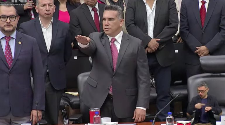 Alito se suma al INE como representante electoral suplente del PRI