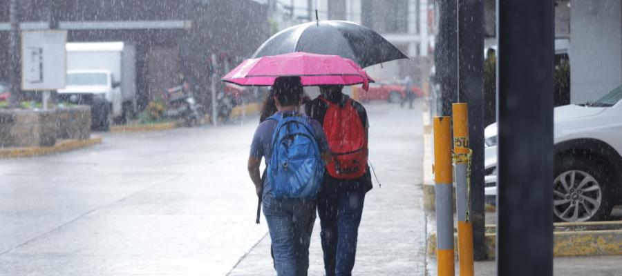 Lluvias fuertes a muy fuertes se esperan para este domingo en Tabasco