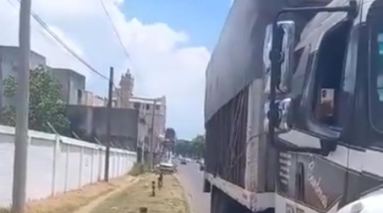 Comandante de la PEC exhibe a superior que le ordena "facilitar" paso a tráiler en zona prohibida