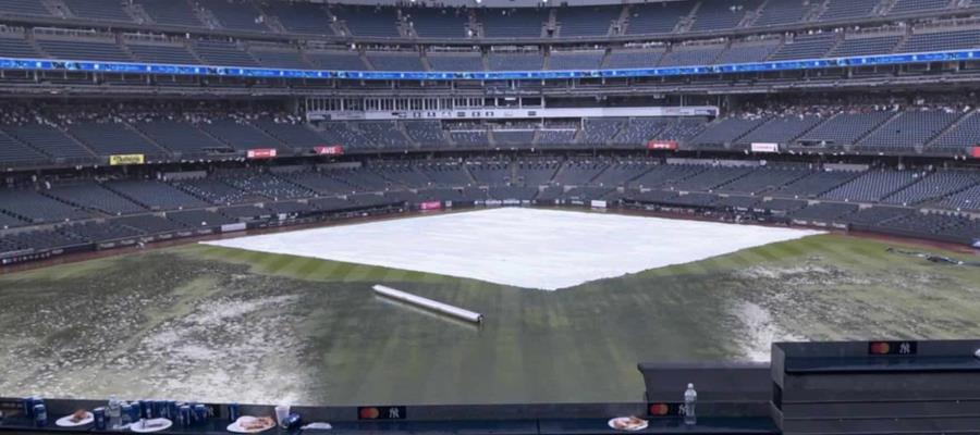 Yankees Stadium inundado tras fuertes lluvias; partido de beisbol es pospuesto