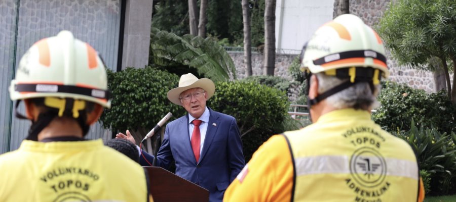 Confirma Ken Salazar que "pronto" se anunciará que México recuperará categoría 1 en seguridad aérea