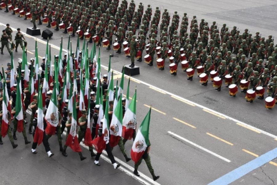 Termos, gorras y hasta tatuajes temporales, regalará Sedena en desfile del 16 de septiembre en CDMX