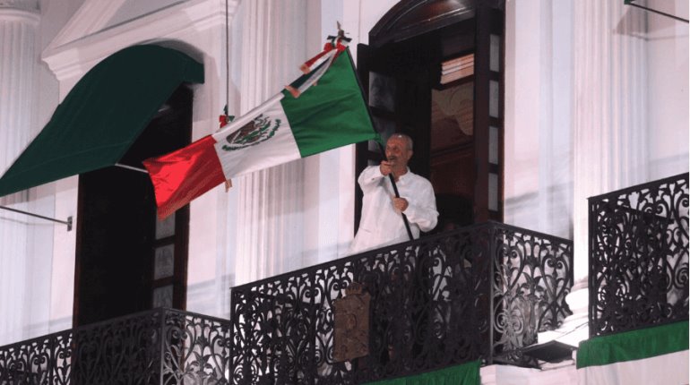 Encabeza Carlos Manuel Merino tradicional Grito de Independencia