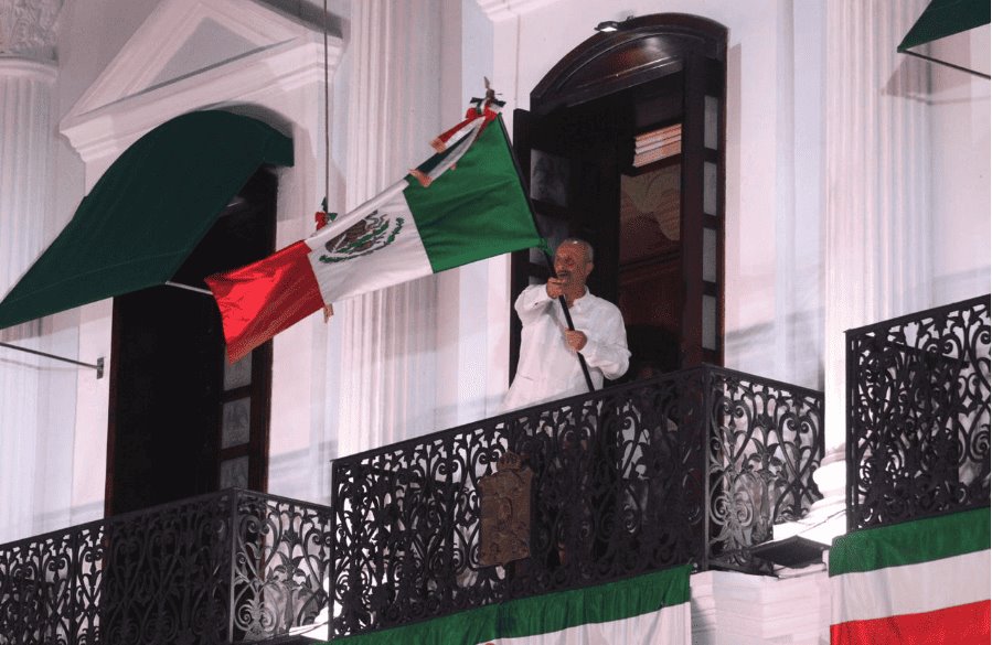 Encabeza Carlos Manuel Merino tradicional Grito de Independencia