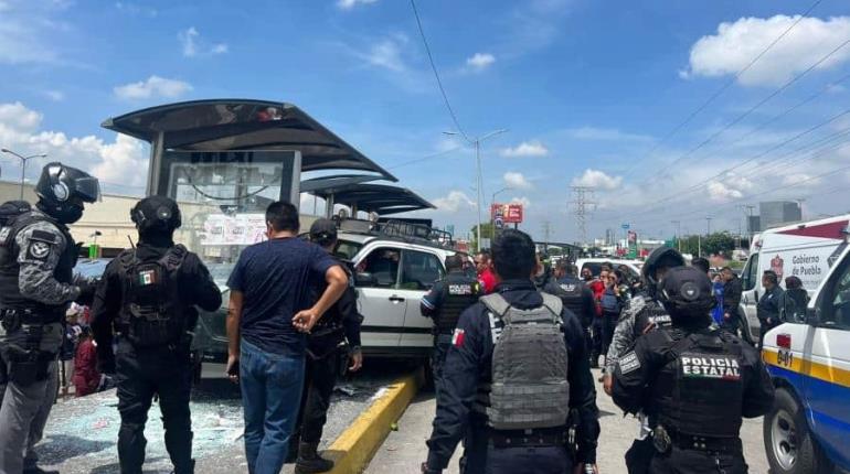 Atropellamiento masivo deja 10 heridos en Puebla