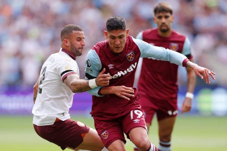 Edson Álvarez sale lesionado en la derrota del West Ham ante el City