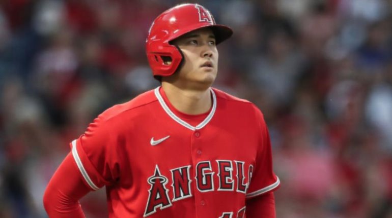 Shohei Othani fue operado del codo y podría volver a lanzar hasta 2025