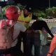 ¡Libra la muerte! Motociclista se salva de ser aplastada por tráiler en Paraíso