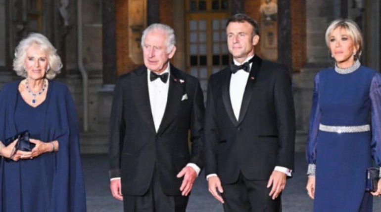 Macron recibe en el Palacio de Versalles a Carlos y Camila, y decenas de famosos