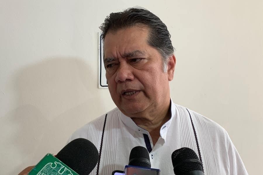 No descarta Guillermo Narvaéz buscar reelección en la UJAT