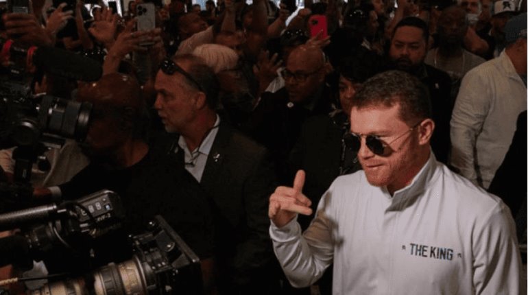 Canelo Álvarez y Jermell Charlo ya llegaron a Las Vegas para pelea del sábado