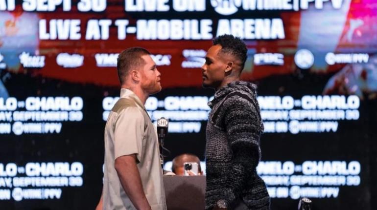 Canelo y Charlo viven su primer cara a cara en Las Vegas