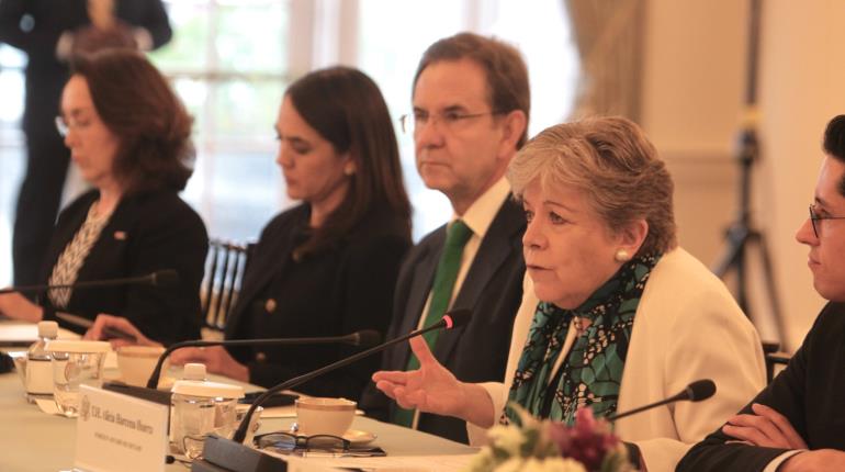 "México no minimiza el problema de la violencia", afirma Bárcena ante Blinken en Washington