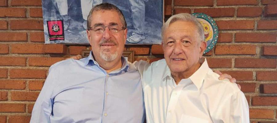 Se reúne AMLO en Texcoco con Bernardo Arévalo, presidente electo de Guatemala