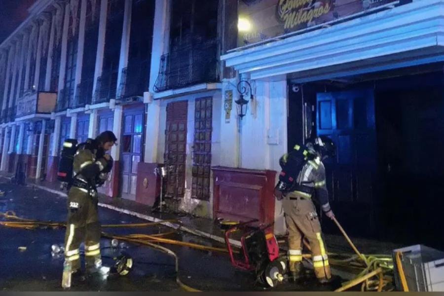 Mueren al menos 13 personas en incendio de discoteca en España